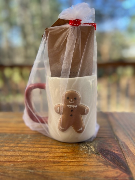 RAE DUNN BAKING SPIRITS BRIGHT Spatula Gingerbread Mug Set NWT NEW - Picture 9 of 10